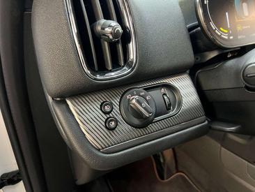 Mini Countryman Cooper SE ALL4 — photo 12