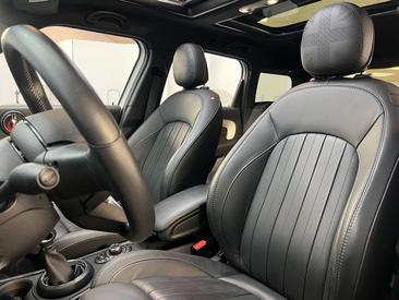 Mini Countryman Cooper SE ALL4 — photo 15