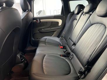 Mini Countryman Cooper SE ALL4 — photo 27