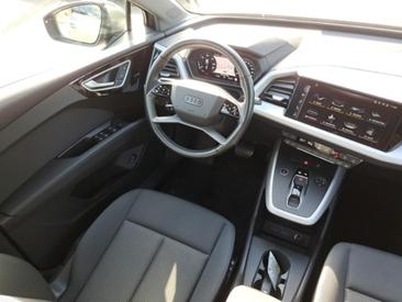 Audi Q4 E-tron 40 E-tron — photo 14