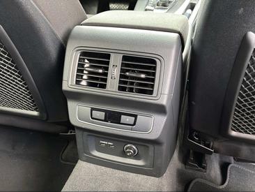 Audi Q5 TFSI E 50 TFSI E Quattro S Tronic — photo 13