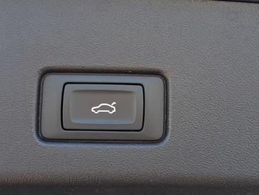 Audi Q4 E-tron 40 E-tron — photo 22