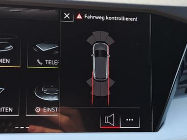 Audi Q4 E-tron 40 E-tron — photo 24