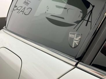 Mini Countryman Cooper SE ALL4 — photo 49