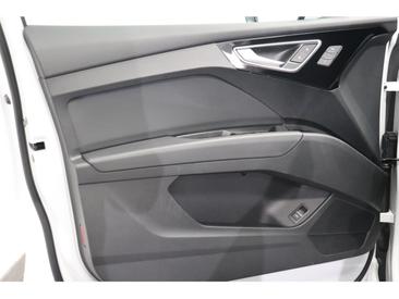 Audi Q4 Sportback E-tron 45 E-tron Quattro — photo 14