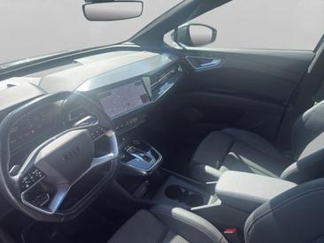 Audi Q4 E-tron 45 E-tron Quattro — photo 11