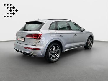 Audi Q5 TFSI E 50 TFSI E Quattro S Tronic — photo 2