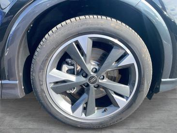 Audi Q4 E-tron 40 E-tron — photo 7
