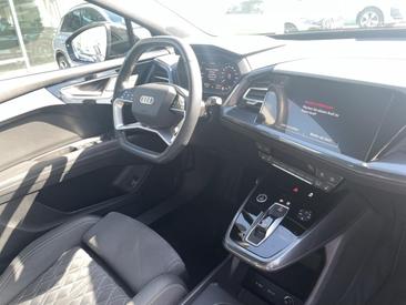 Audi Q4 E-tron 40 E-tron — photo 16