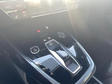 Audi Q4 E-tron 40 E-tron — photo 21