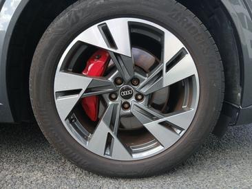 Audi Q8 E-tron S Line 50 E-tron Quattro — photo 7