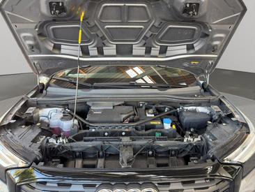 Audi Q4 E-tron 50 E-tron Quattro — photo 19