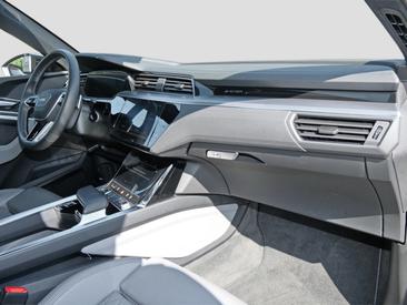 Audi E-tron S Line 55 Quattro — photo 8