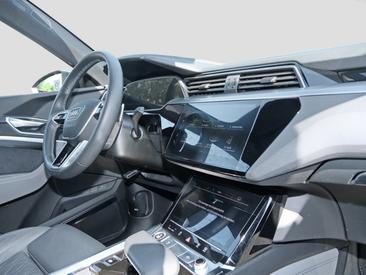 Audi E-tron S Line 55 Quattro — photo 9