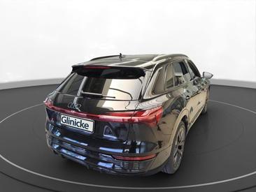 Audi Q8 E-tron S Line 50 E-tron Quattro — photo 2