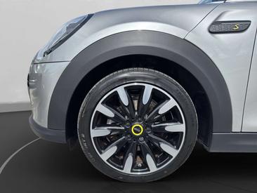 Mini 3 Portes Berline Cooper SE — photo 10