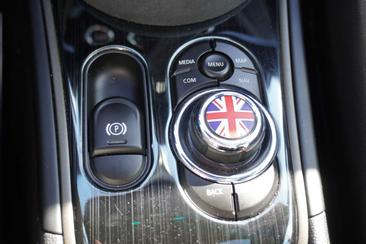 Mini Countryman Cooper SE ALL4 — photo 29