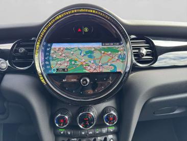 Mini 3 Portes Berline Cooper SE — photo 25