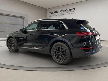 Audi Q8 E-tron Advanced 50 E-tron Quattro — photo 4
