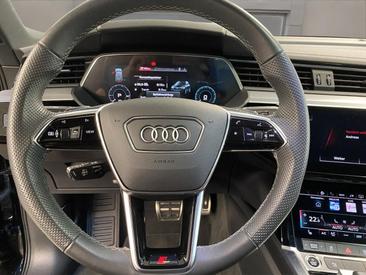 Audi Q8 E-tron Advanced 50 E-tron Quattro — photo 11