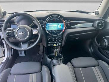 Mini 3 Portes Berline Cooper SE — photo 5
