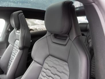 Audi E-tron GT Quattro E-tron Quattro — photo 15