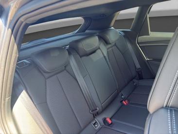 Audi Q4 E-tron 40 E-tron — photo 8