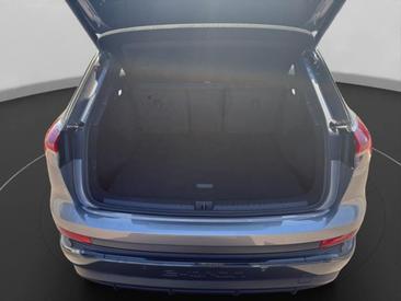 Audi Q4 E-tron 40 E-tron — photo 9