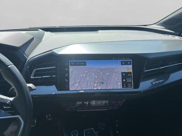 Audi Q4 E-tron 40 E-tron — photo 12