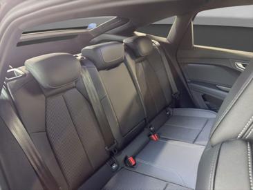 Audi Q4 Sportback E-tron 50 E-tron Quattro — photo 8