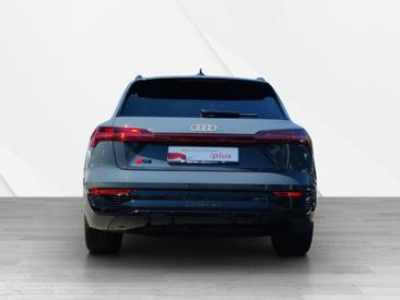 Audi Q8 E-tron S Line 50 E-tron Quattro — photo 5