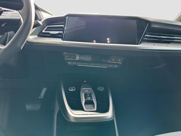 Audi Q4 E-tron 40 E-tron — photo 13