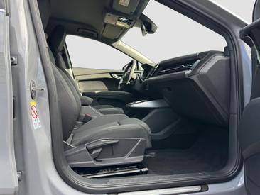 Audi Q4 E-tron 40 E-tron — photo 15