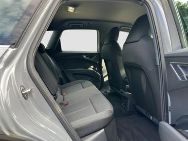 Audi Q4 E-tron 40 E-tron — photo 16