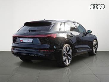 Audi Q8 E-tron S Line 50 E-tron Quattro — photo 5