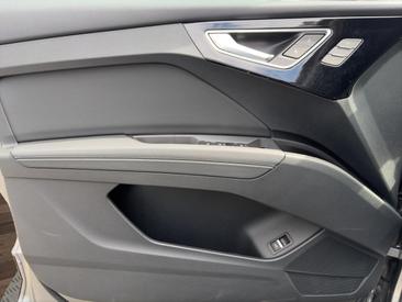 Audi Q4 Sportback E-tron 50 E-tron Quattro — photo 11