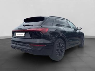 Audi Q8 E-tron S Line 50 E-tron Quattro — photo 6