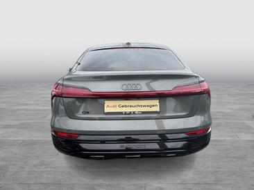 Audi Q8 Sportback E-tron Advanced 50 E-tron Quattro — photo 3