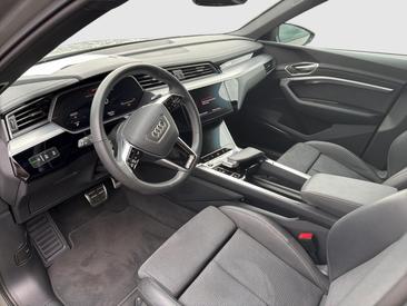 Audi Q8 Sportback E-tron Advanced 50 E-tron Quattro — photo 5