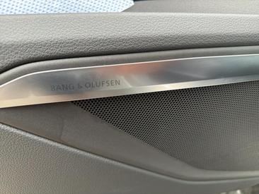 Audi Q8 Sportback E-tron Advanced 50 E-tron Quattro — photo 8