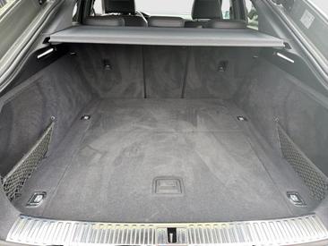 Audi Q8 Sportback E-tron Advanced 50 E-tron Quattro — photo 11
