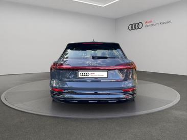 Audi Q8 E-tron Advanced 50 E-tron Quattro — photo 5