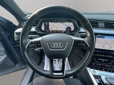 Audi Q8 E-tron Advanced 50 E-tron Quattro — photo 11