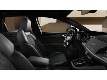 Audi Q4 E-tron 45 E-tron — photo 12