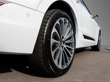 Audi Q8 E-tron S Line 55 E-tron Quattro — photo 8