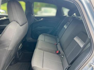 Audi Q4 Sportback E-tron 45 E-tron — photo 9