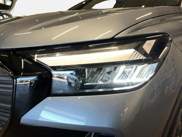 Audi Q4 E-tron 45 E-tron Quattro — photo 13