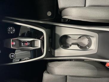 Audi Q4 E-tron 45 E-tron Quattro — photo 17
