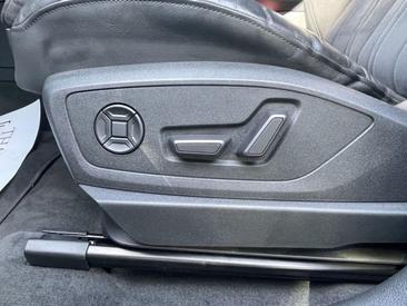 Audi Q8 E-tron Advanced 50 E-tron Quattro — photo 22