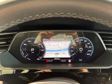 Audi Q8 E-tron Advanced 50 E-tron Quattro — photo 13